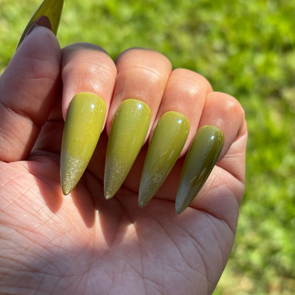 Charm3d Luxury Olive Press On Nails, 20pcs/set